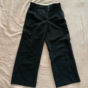 Aritzia Wilfred Effortless Cropped Pant - Black (short length, size 0)